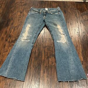 True Religion w flare leg raw hem Denim Jeans size 29 in EUC distressed